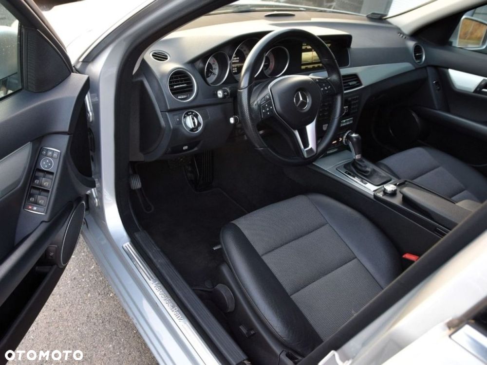 Mercedes-Benz Klasa C 220 CDI 7G-TRONIC Avantgarde Edition - 14