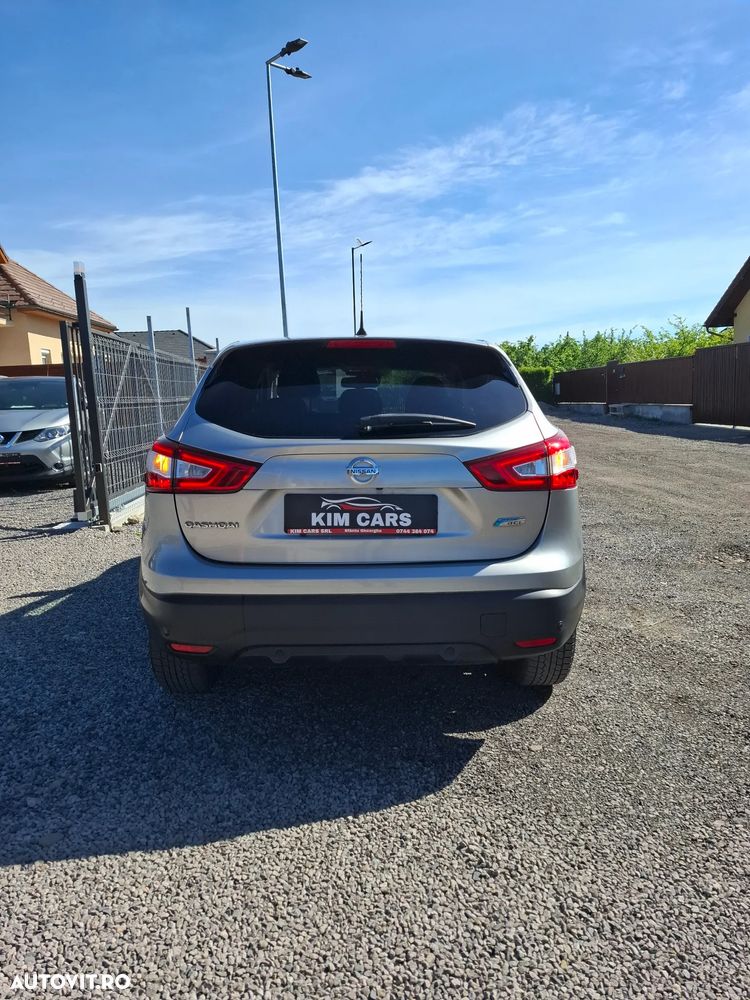 Nissan Qashqai 1.5 DCI N-Connecta - 13