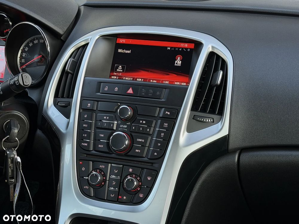 Opel Astra 1.6 Cosmo - 28