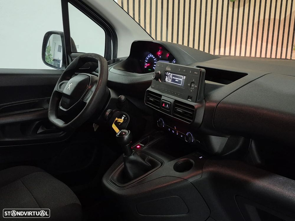 Peugeot Partner LONGA - 98.000KM | GARANTIA | NACIONAL - 3 LUG - 15