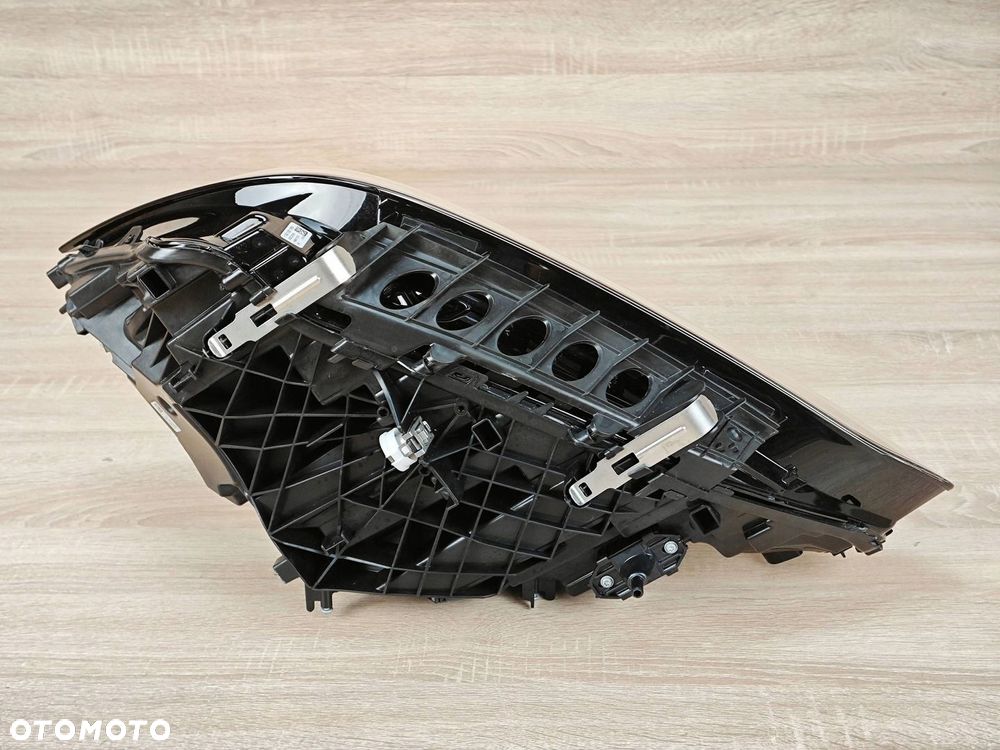 LAMPA PRAWY PRZÓD SHADOW LINE BMW 4 G22 G23 G26 M4 G80 G81 G82 G83 EU 33km - 9