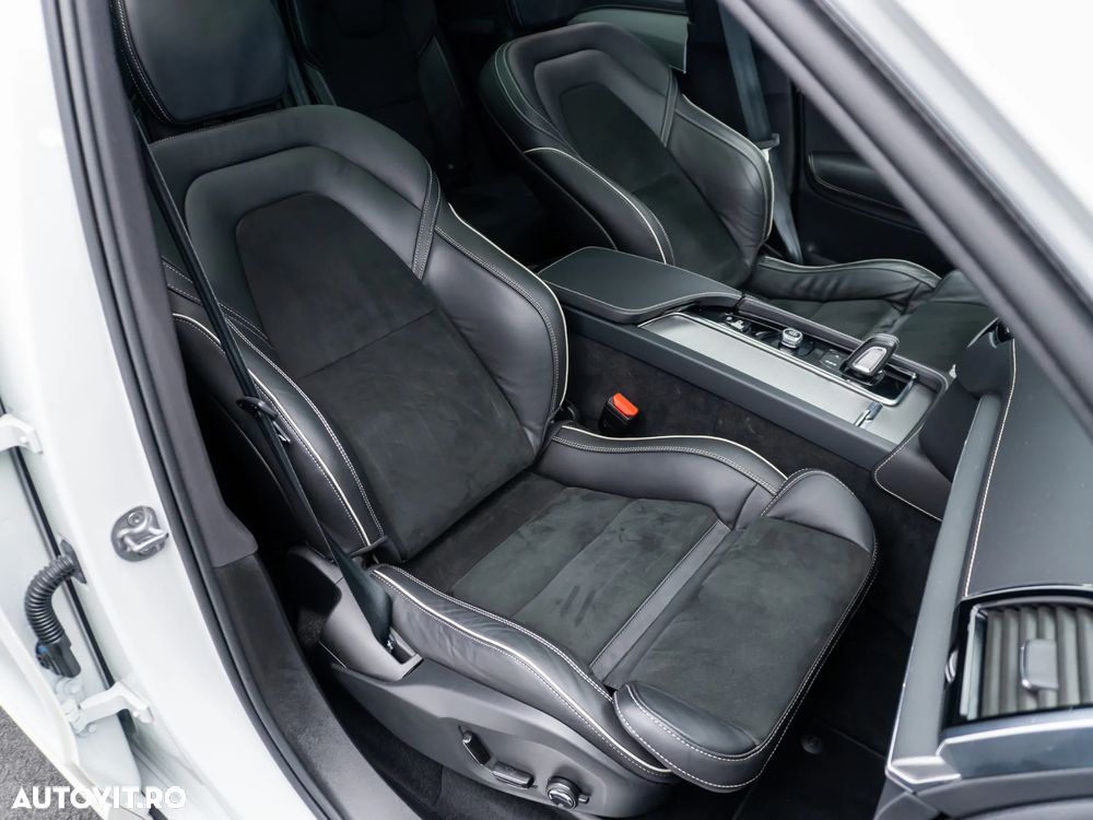 Volvo XC 90 T8 AWD Recharge Geartronic RDesign - 9