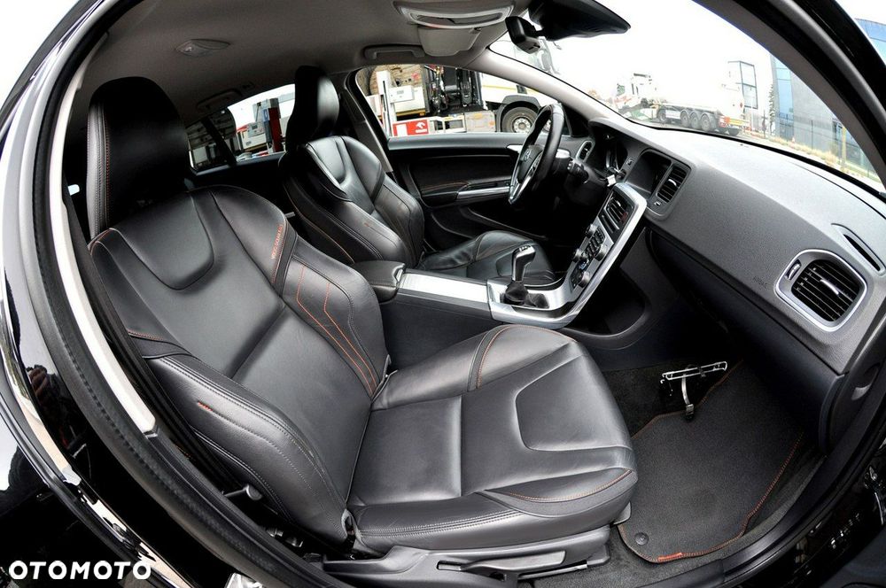 Volvo V60 D2 Ocean Race - 21