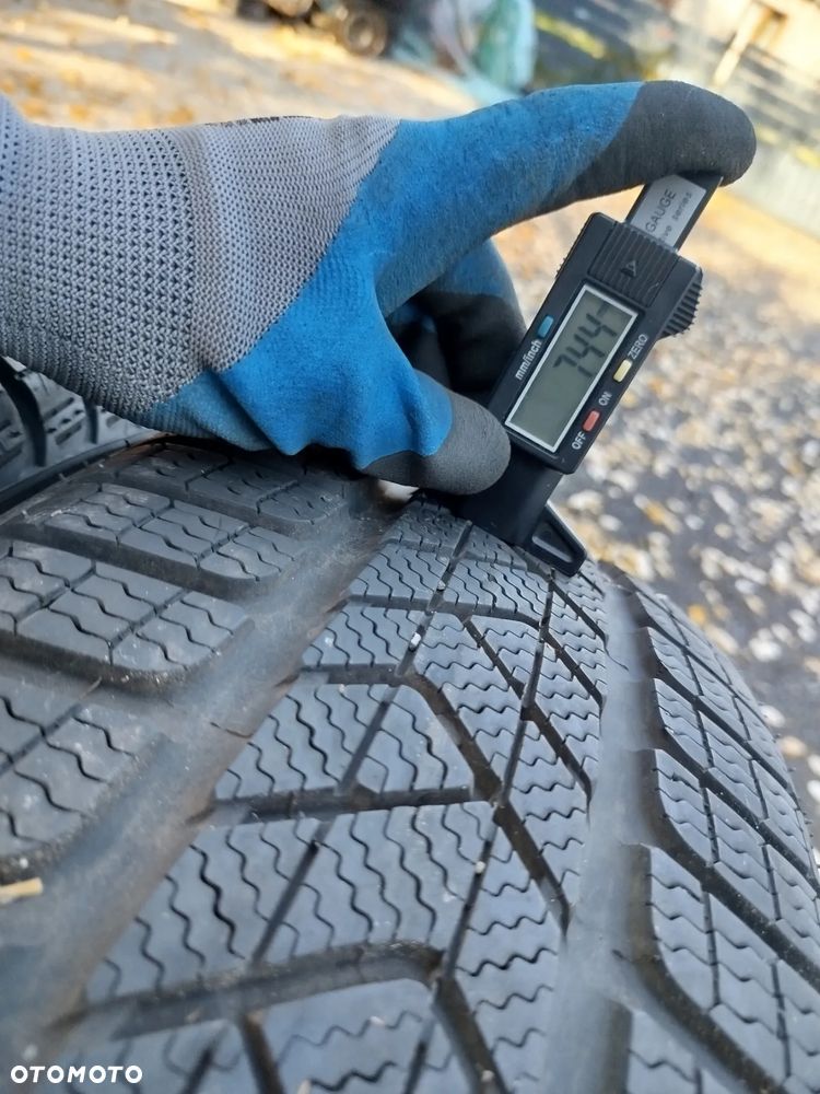 225/40R19 93H Pirelli Sottzero 3 2x99% bieżnika - 7