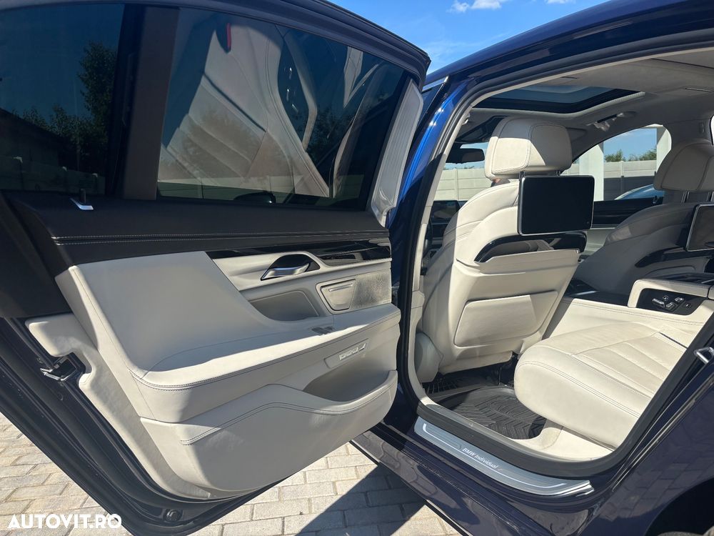 BMW Seria 7 750Li xDrive - 16