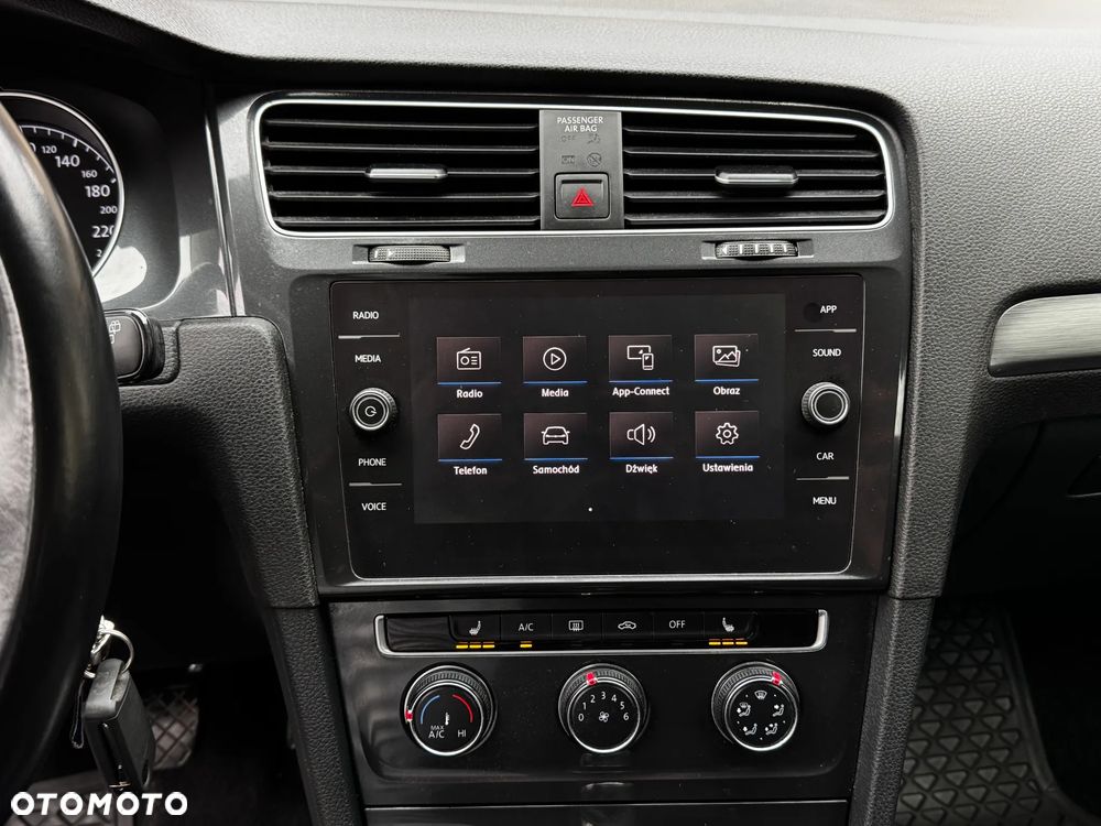 Volkswagen Golf 1.6 TDI BMT Comfortline - 13