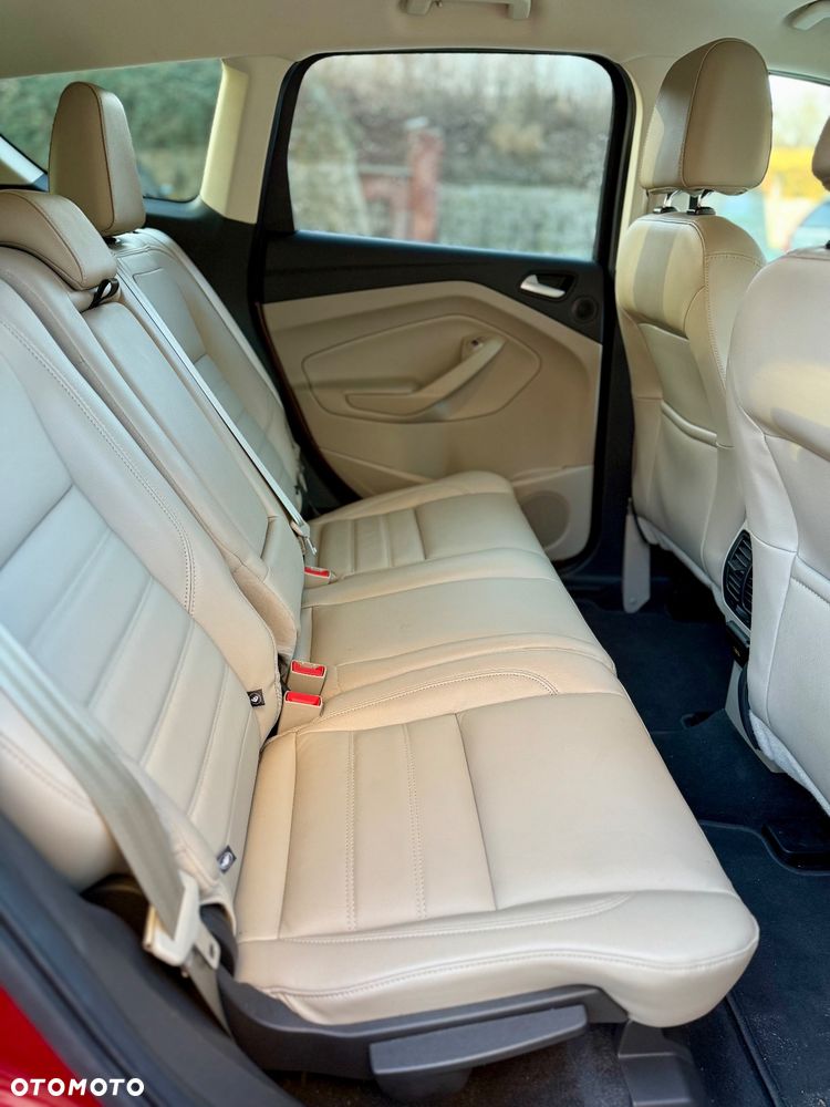 Ford Escape 2.0 EcoBoost AWD Titanium - 11