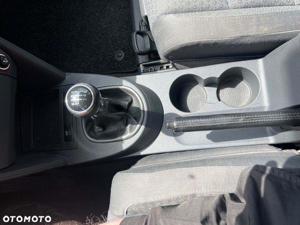 Volkswagen Touran 2.0 TDI Trendline - 13