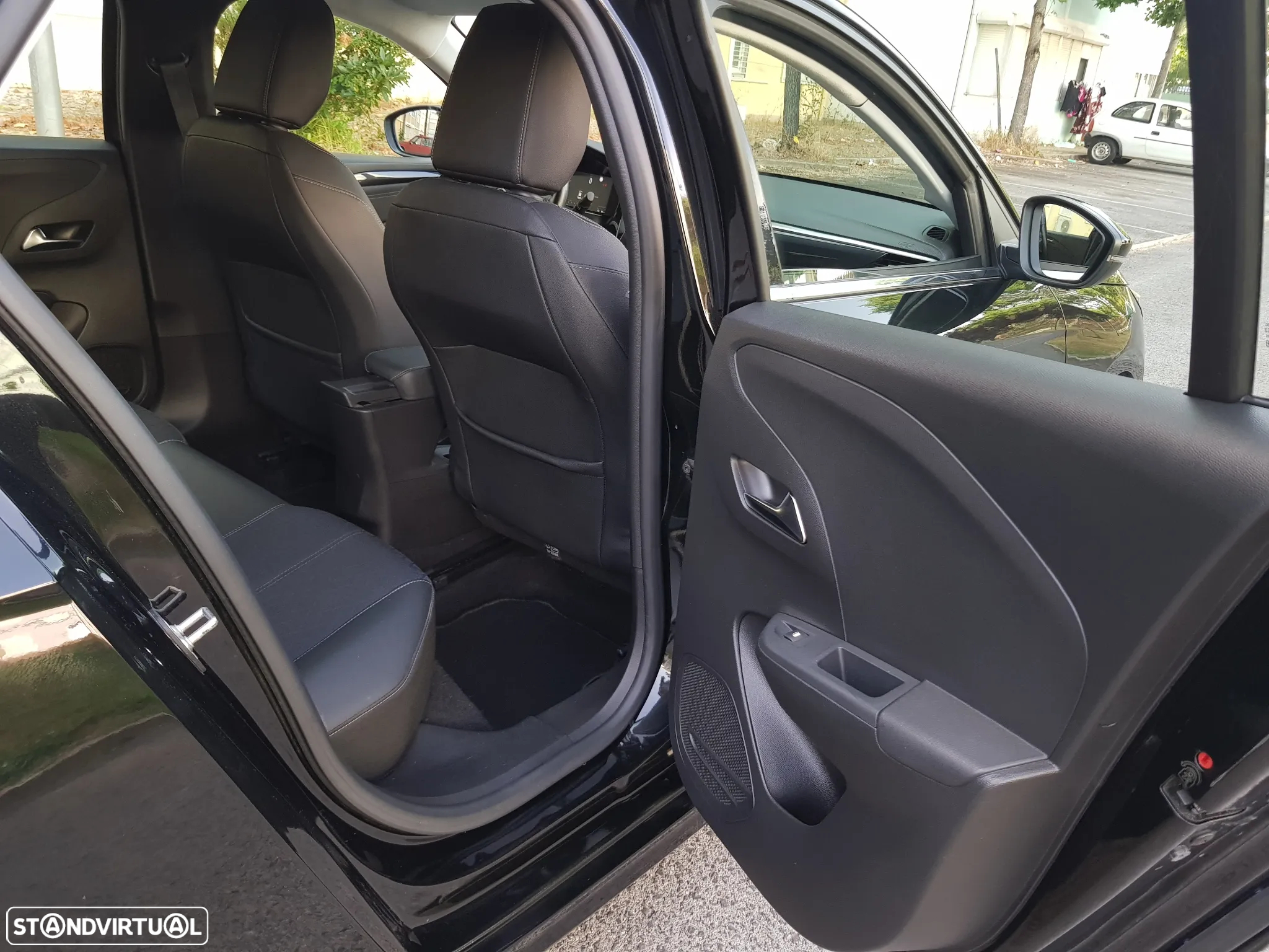 Opel Corsa 1.5 D Elegance - 37