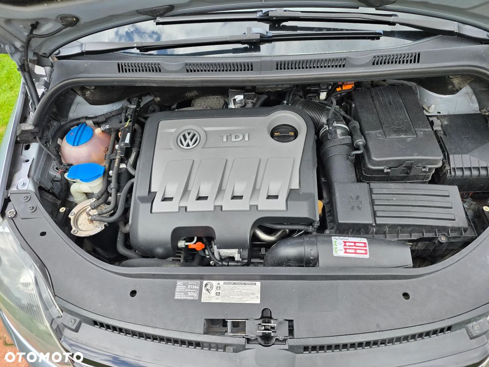 Volkswagen Golf Plus 2.0 TDI Highline - 19