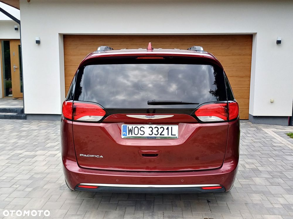 Chrysler Pacifica - 7