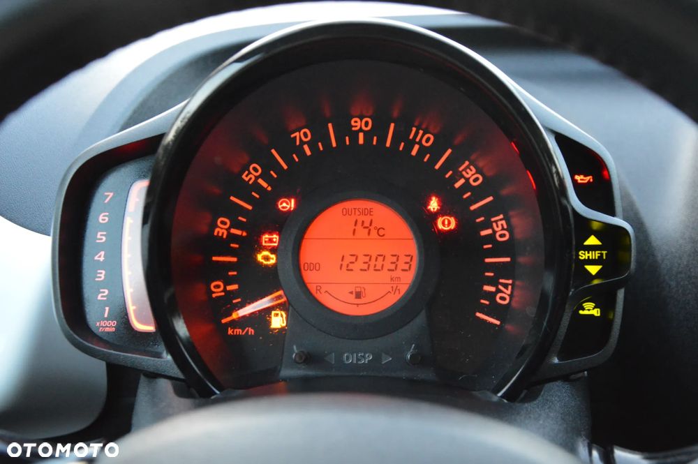 Toyota Aygo x mit x-business Paket - 20