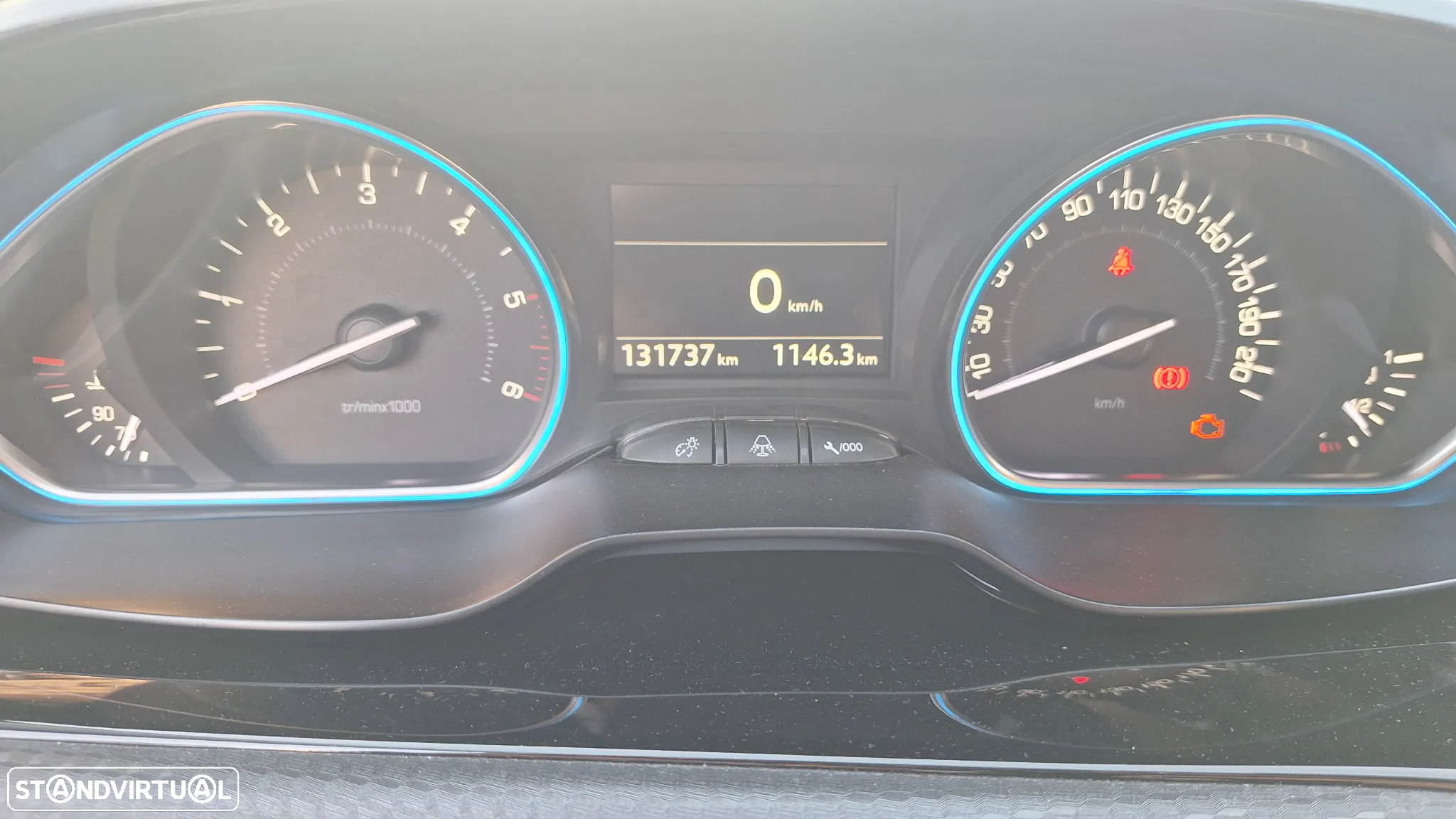 Peugeot 2008 1.6 BlueHDi Allure - 22