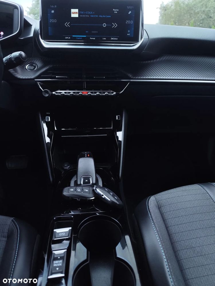 Peugeot 2008 1.2 PureTech Allure S&S EAT8 - 22