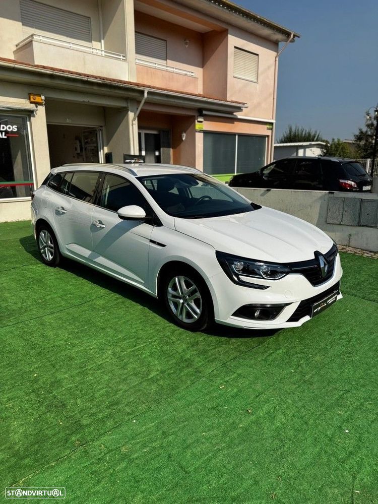 Renault Mégane Sport Tourer 1.5 Blue dCi Zen - 4
