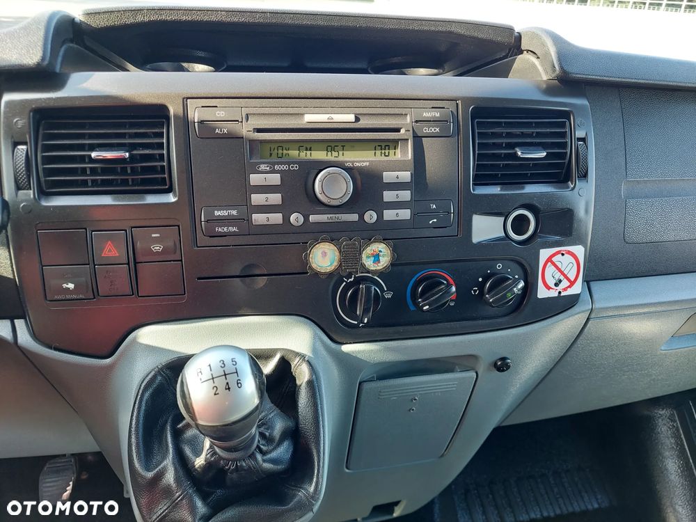 Ford Transit - 20