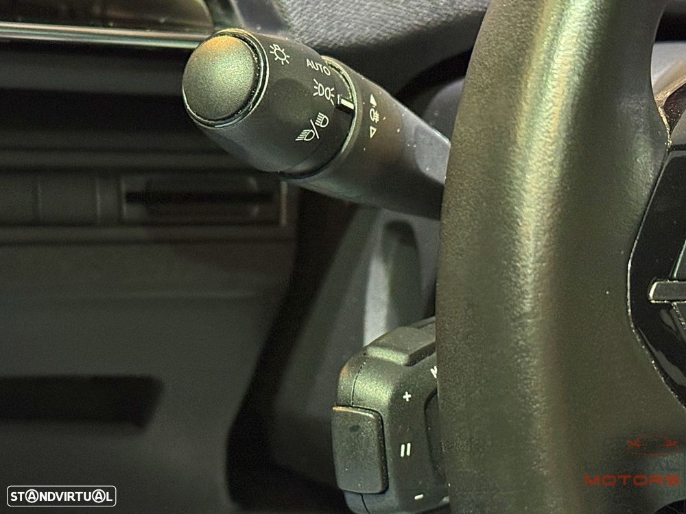 Peugeot 3008 1.2 PureTech Allure EAT8 - 23