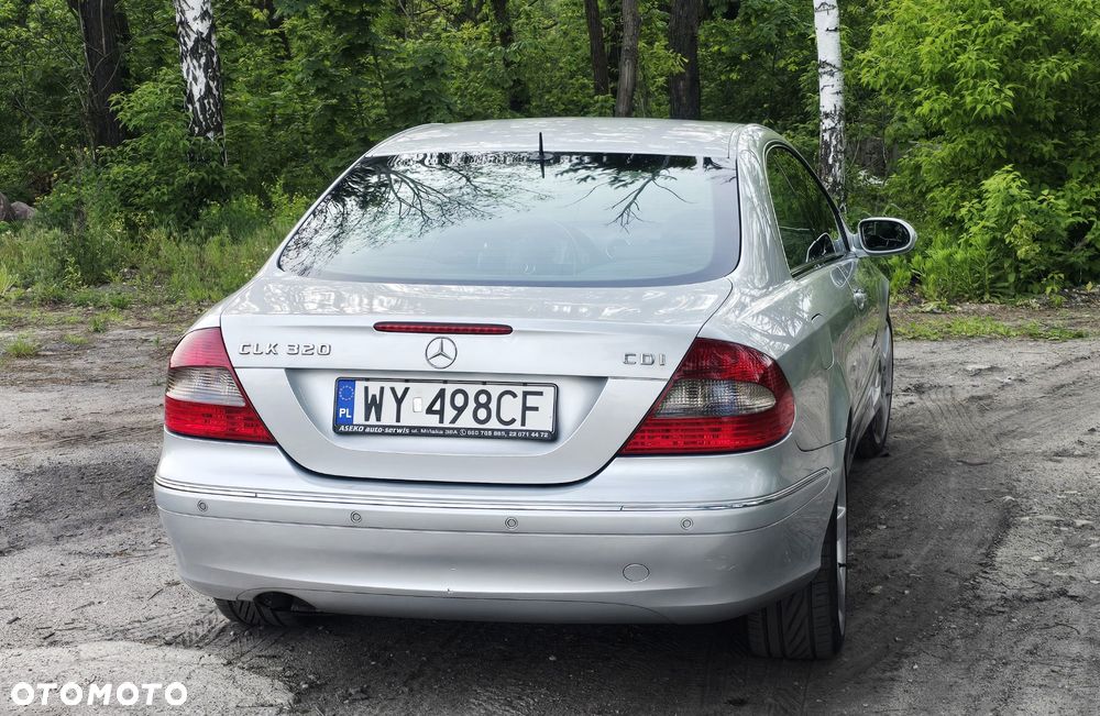 Mercedes-Benz CLK - 11