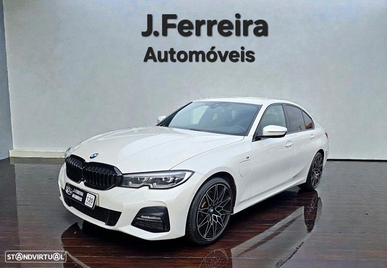 BMW 330 e Pack M Auto - 1