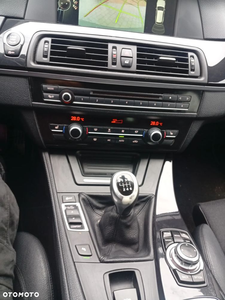 BMW Seria 5 520d Blue Performance - 14