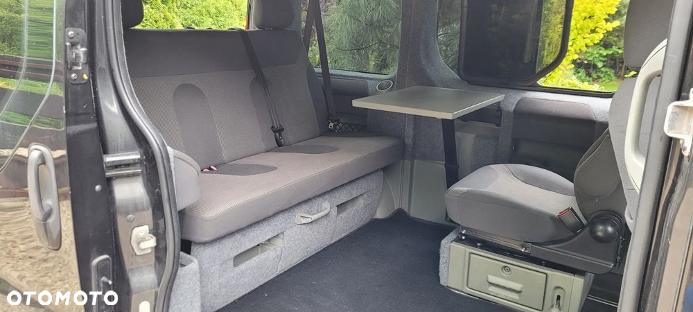Opel Vivaro - 12