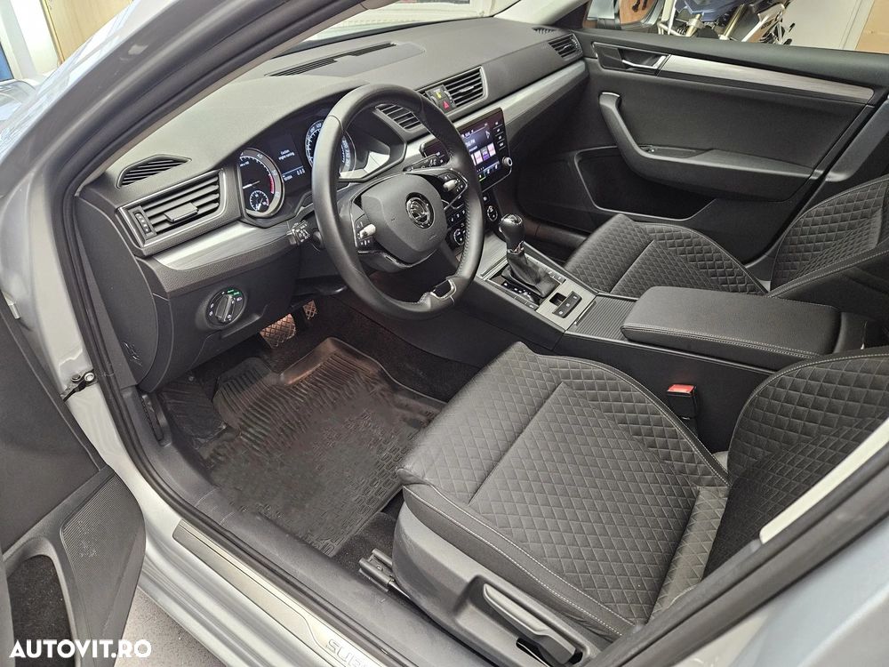 Skoda Superb 2.0 TDI DSG Ambition - 9