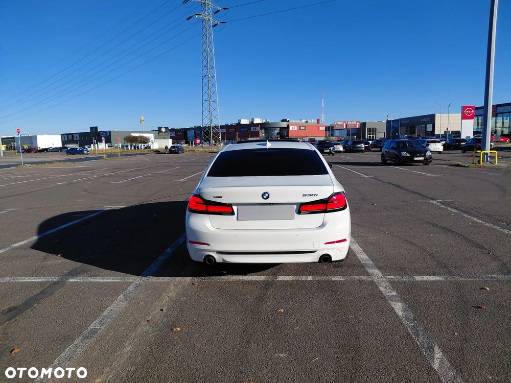 BMW 530I 2019 photo 4
