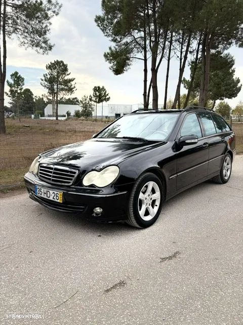Mercedes-Benz C 220 T CDI Auto Avantgarde - 3