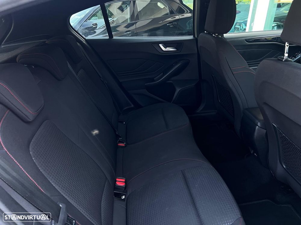 Ford Focus 1.0 EcoBoost MHEV ST-Line X Aut. - 15