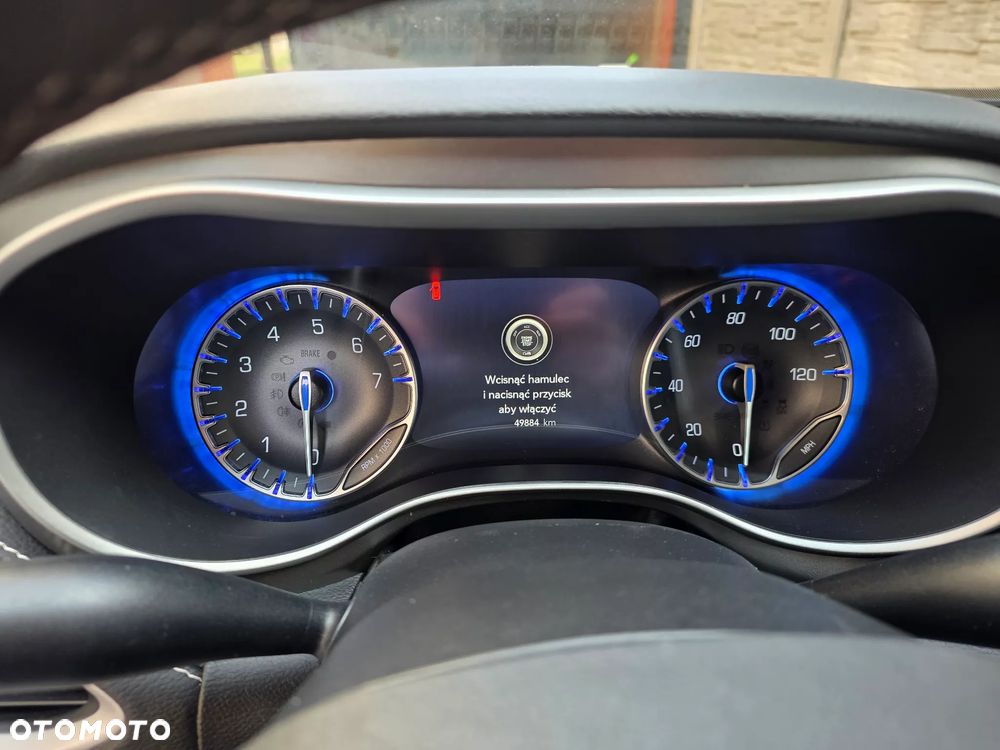 Chrysler Pacifica - 7