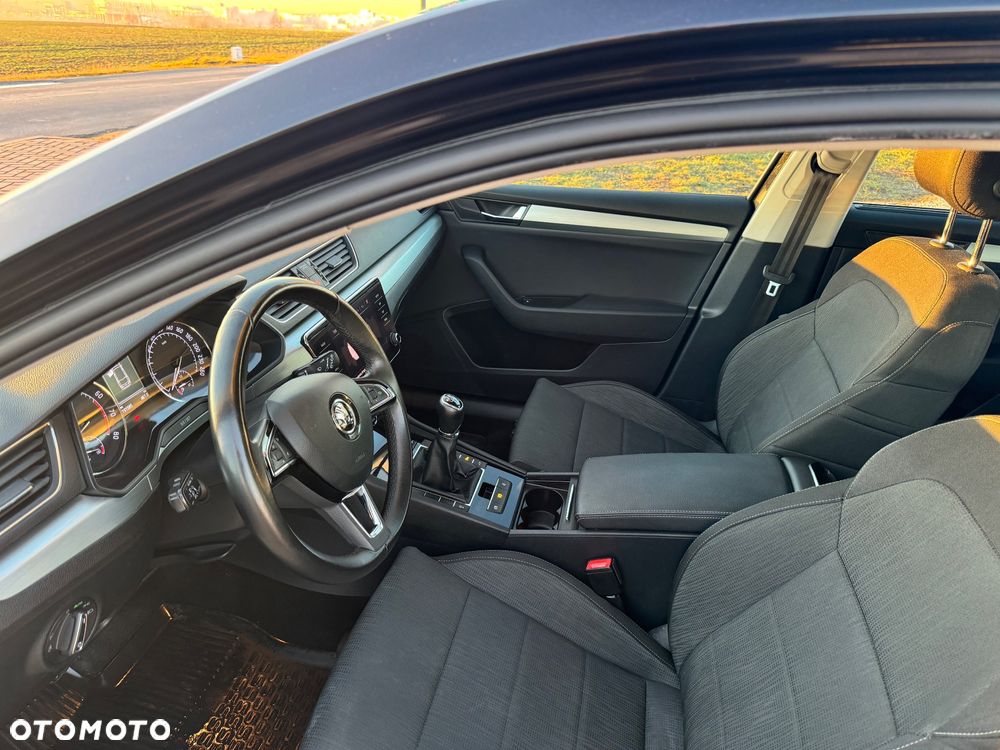 Skoda Superb 1.8 TSI Ambition - 9