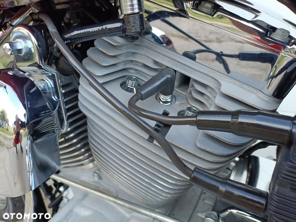 Harley-Davidson Dyna Super Glide - 36