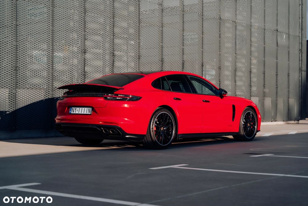 Porsche Panamera GTS - 22