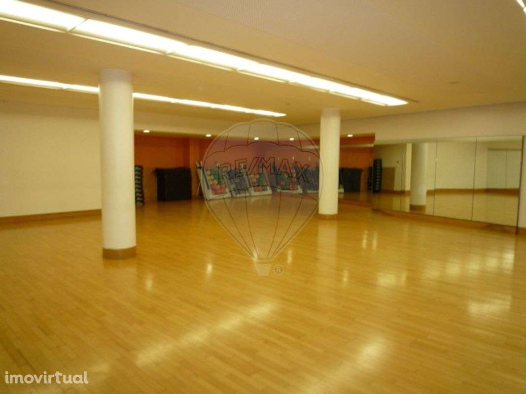 Loja  para arrendamento - Grande imagem: 2/5