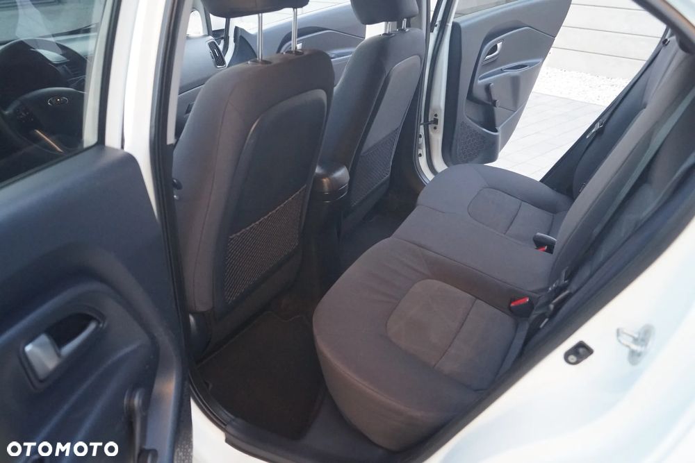 Kia Rio 1.2 Edition 7 - 8