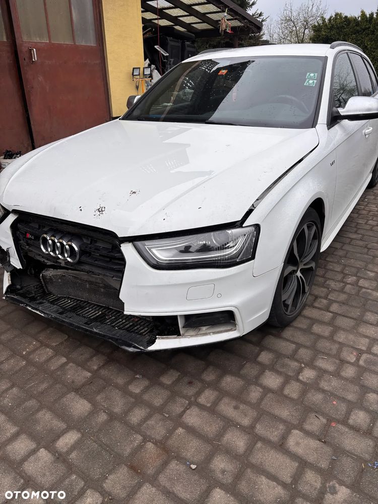Audi S4 Avant S tronic - 4