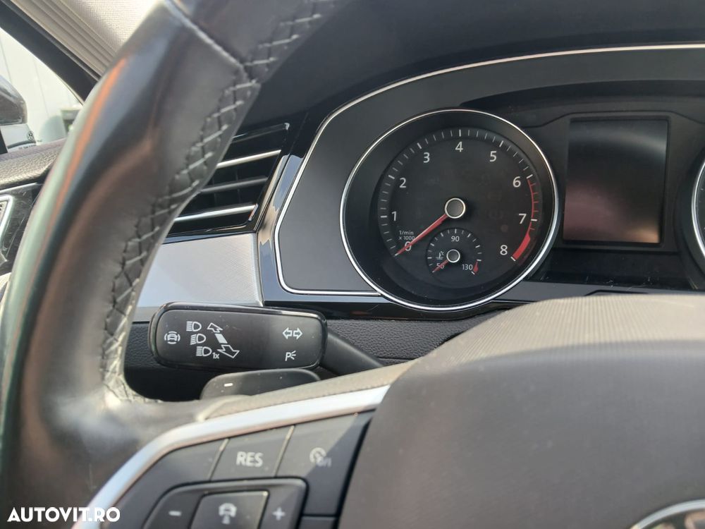 Volkswagen Passat 1.5 TSI OPF DSG Business - 12