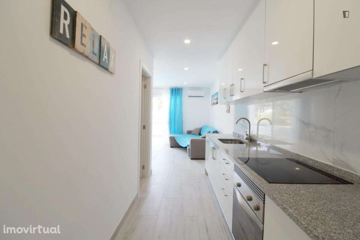 Apartamento com 1 quartos - localizado em Portimao - Grande imagem: 5/18