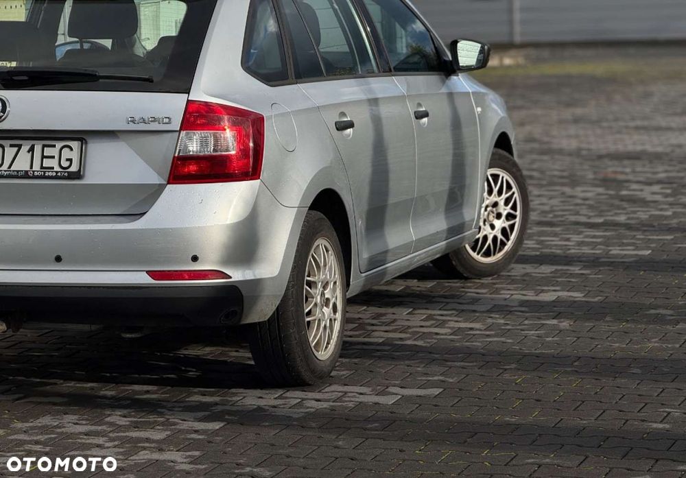 Skoda RAPID - 7