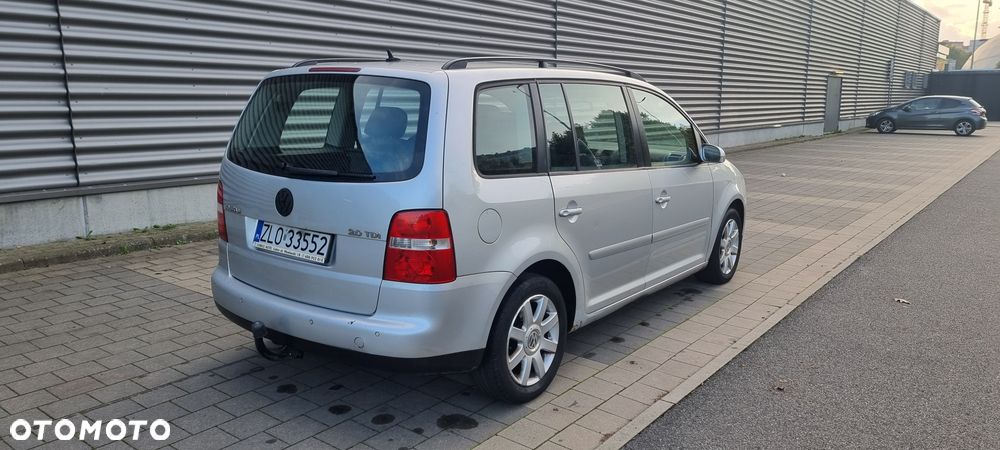 Volkswagen Touran 2005 photo 5