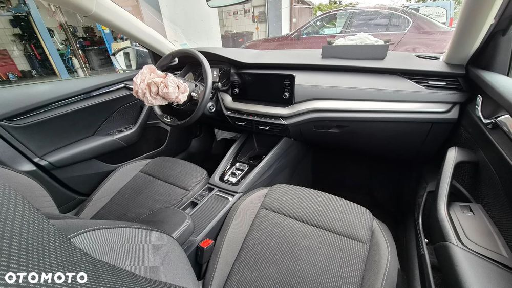 Skoda Octavia 1.5 TSI mHEV Selection DSG - 15