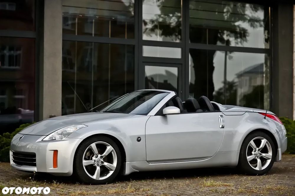 Nissan 350 Z - 17