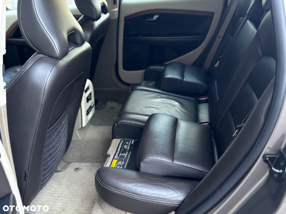 Volvo XC 70 D5 AWD Summum - 15