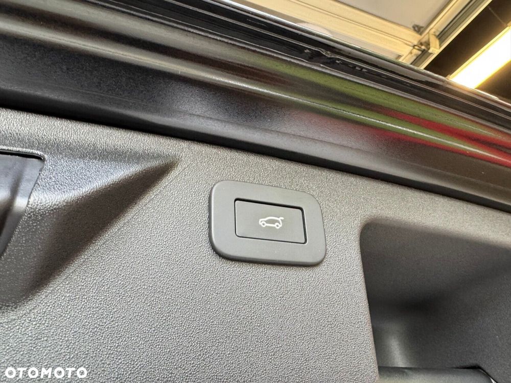 Land Rover Discovery Sport - 25