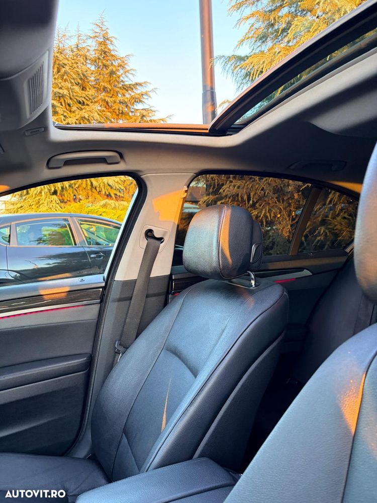 BMW Seria 5 520d Aut. - 4