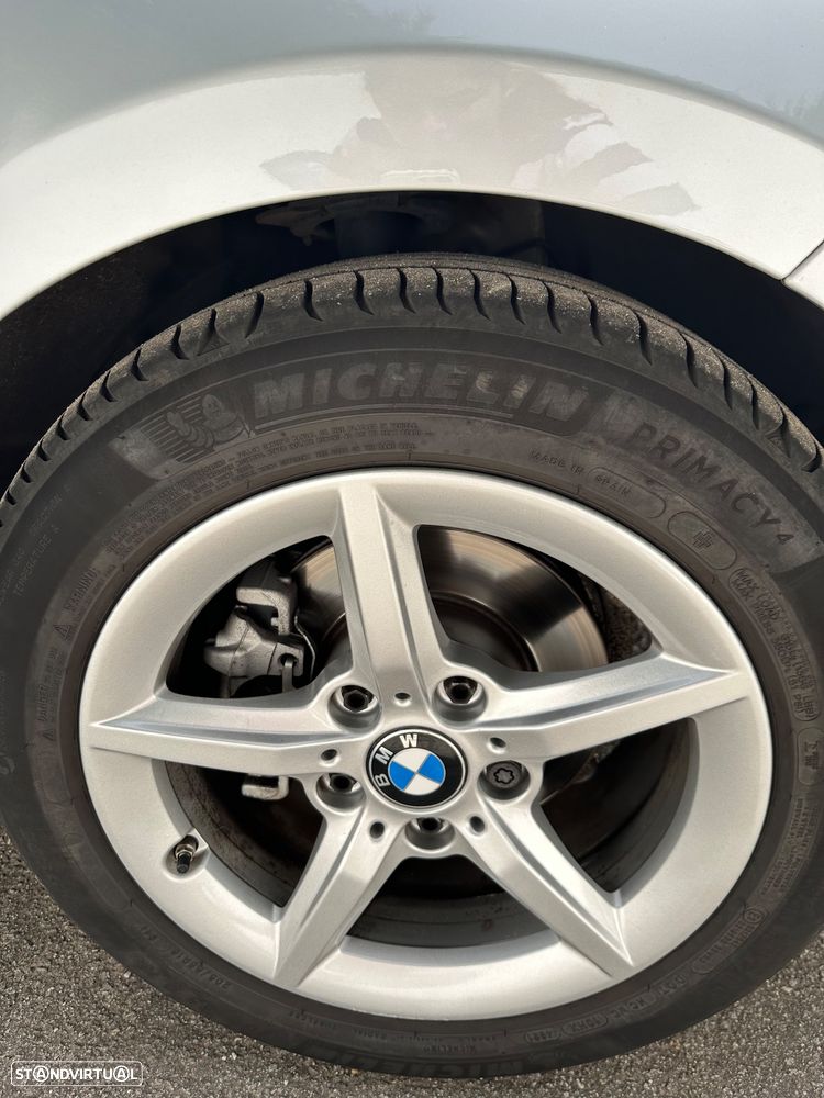 BMW 116 d EfficientDynamics - 10