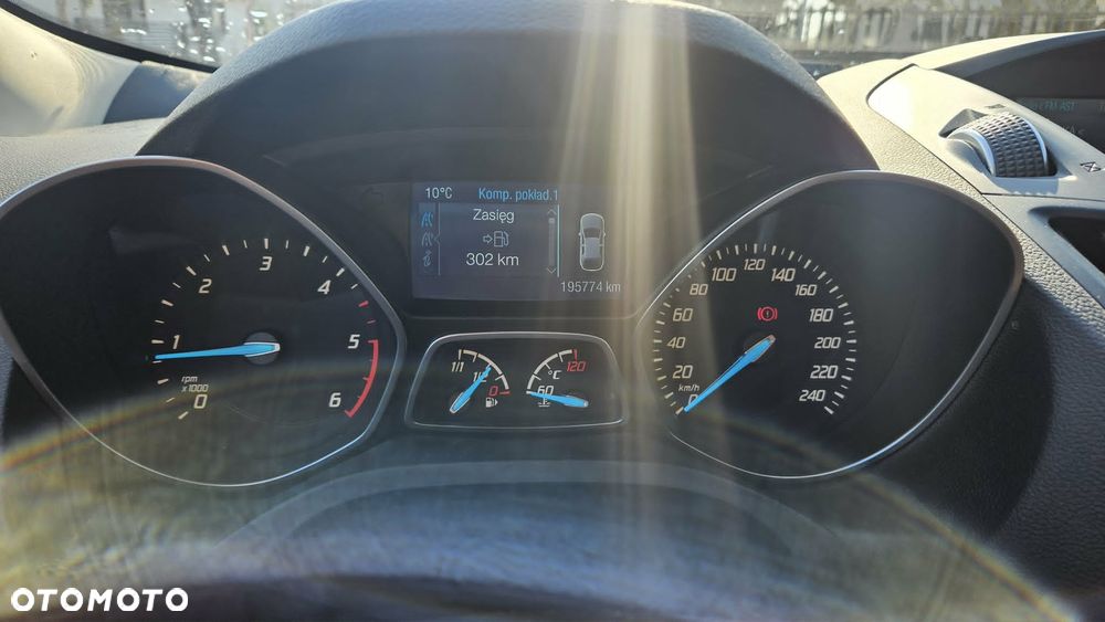 Ford Kuga 2.0 TDCi 2x4 Trend - 7
