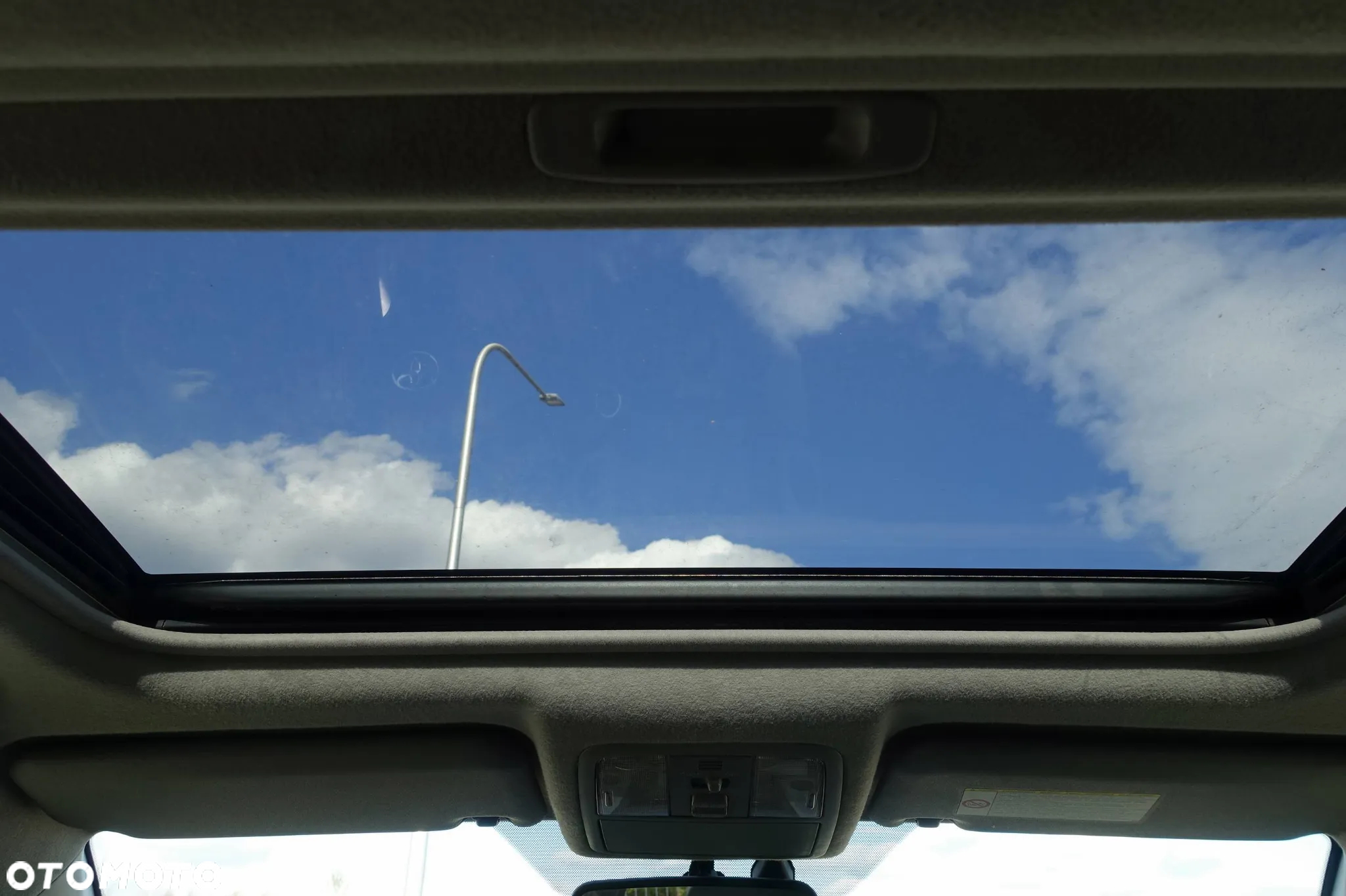 Toyota RAV4 2.0 VVT-i Premium - 16