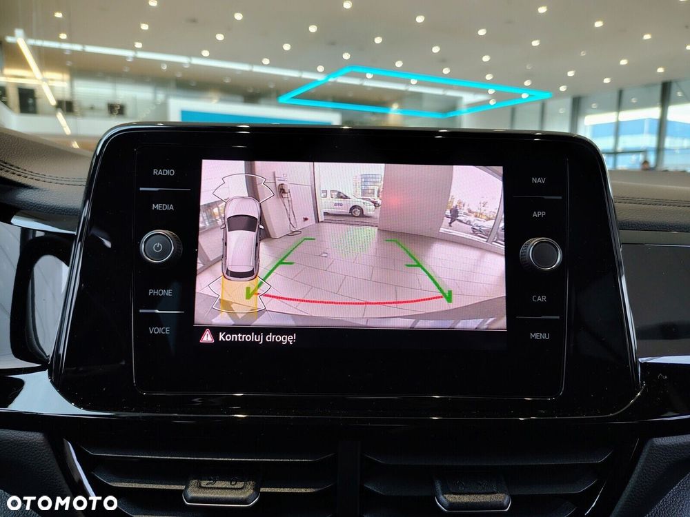 Volkswagen T-Roc - 17