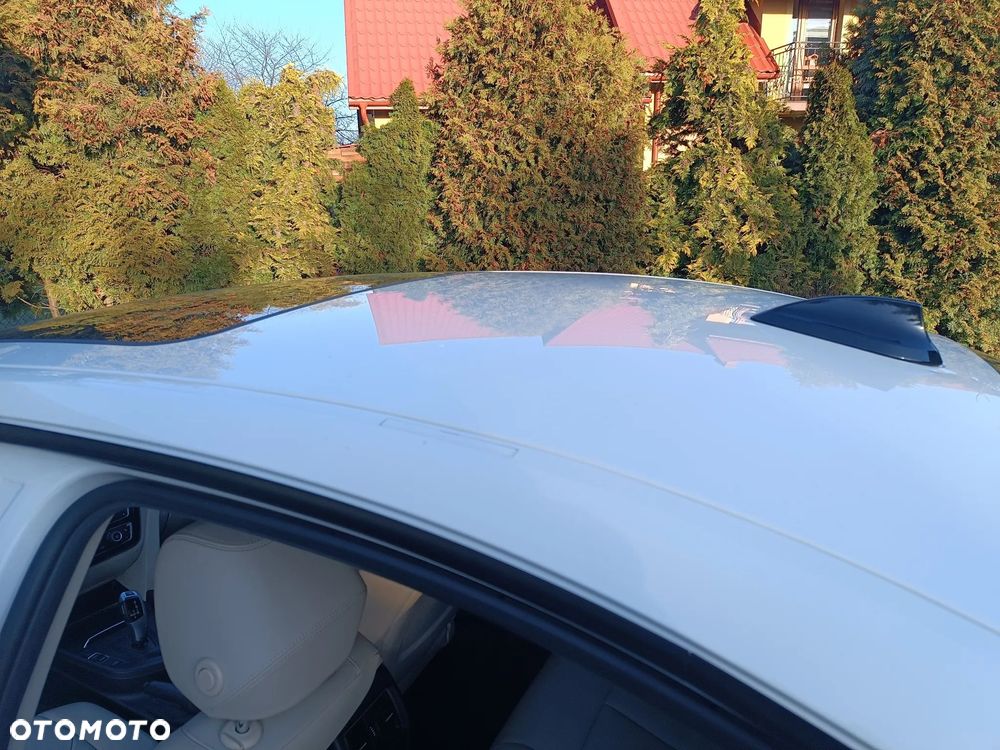 BMW Seria 3 320i xDrive - 7